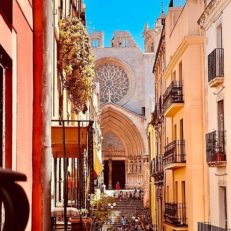 Encantador Apartamento Con Vistas A La Catedral! Lägenhet Tarragona Exteriör bild