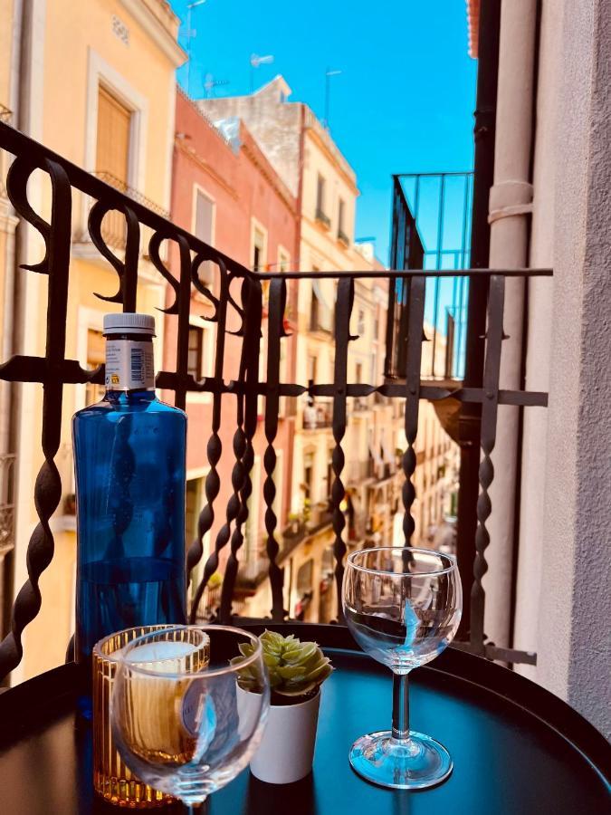 Encantador Apartamento Con Vistas A La Catedral! Lägenhet Tarragona Exteriör bild